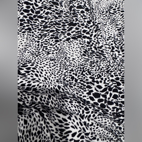 Hot Tempered Midi dress size L - Picture 5 of 5